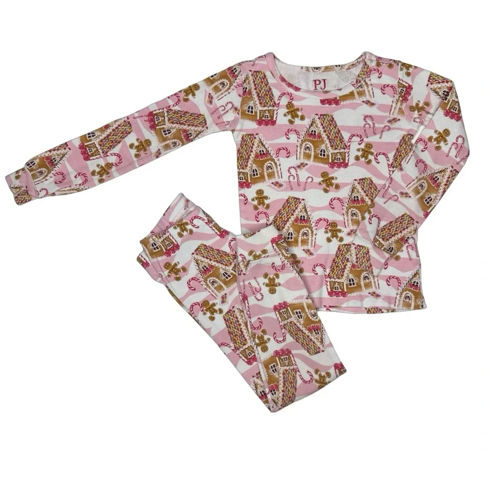 Children’s Place‎ Gingerbread House Pajamas